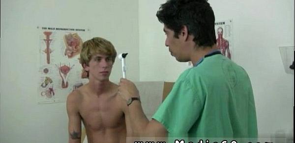 Gay doctors doing examinations Tony was screaming and enjoyed the